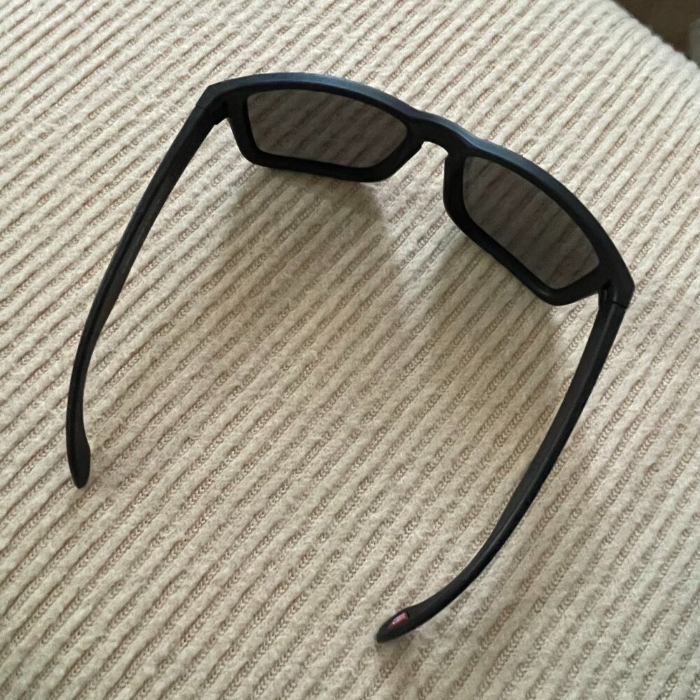 New Oakley Holbrook XL Mens Sunglasses